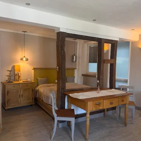 Apartment Trautes Altstadt-appartement In Klein-venedig