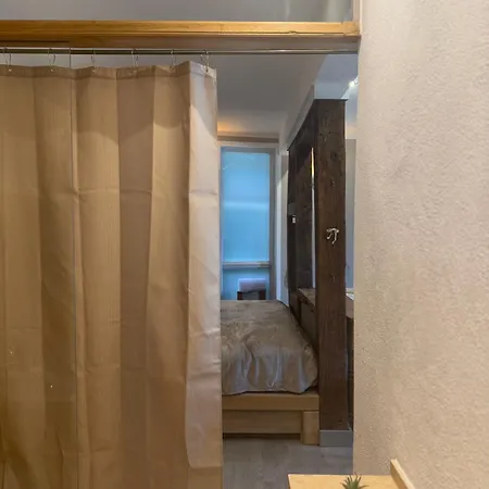 Trautes Altstadt-appartement In Klein-venedig